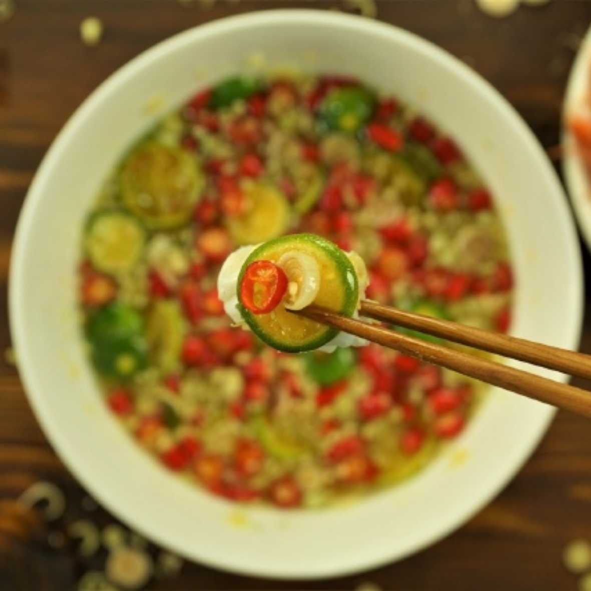 Bí quyết làm muối chấm hải sản "thần thánh", ai ăn cũng mê