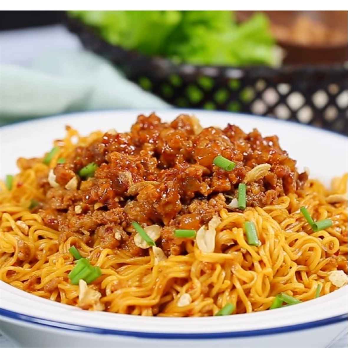 Nước Sốt Mì Trộn_ Công Thức Đơn Giản, Thơm Ngon Ăn Mãi Không Chán