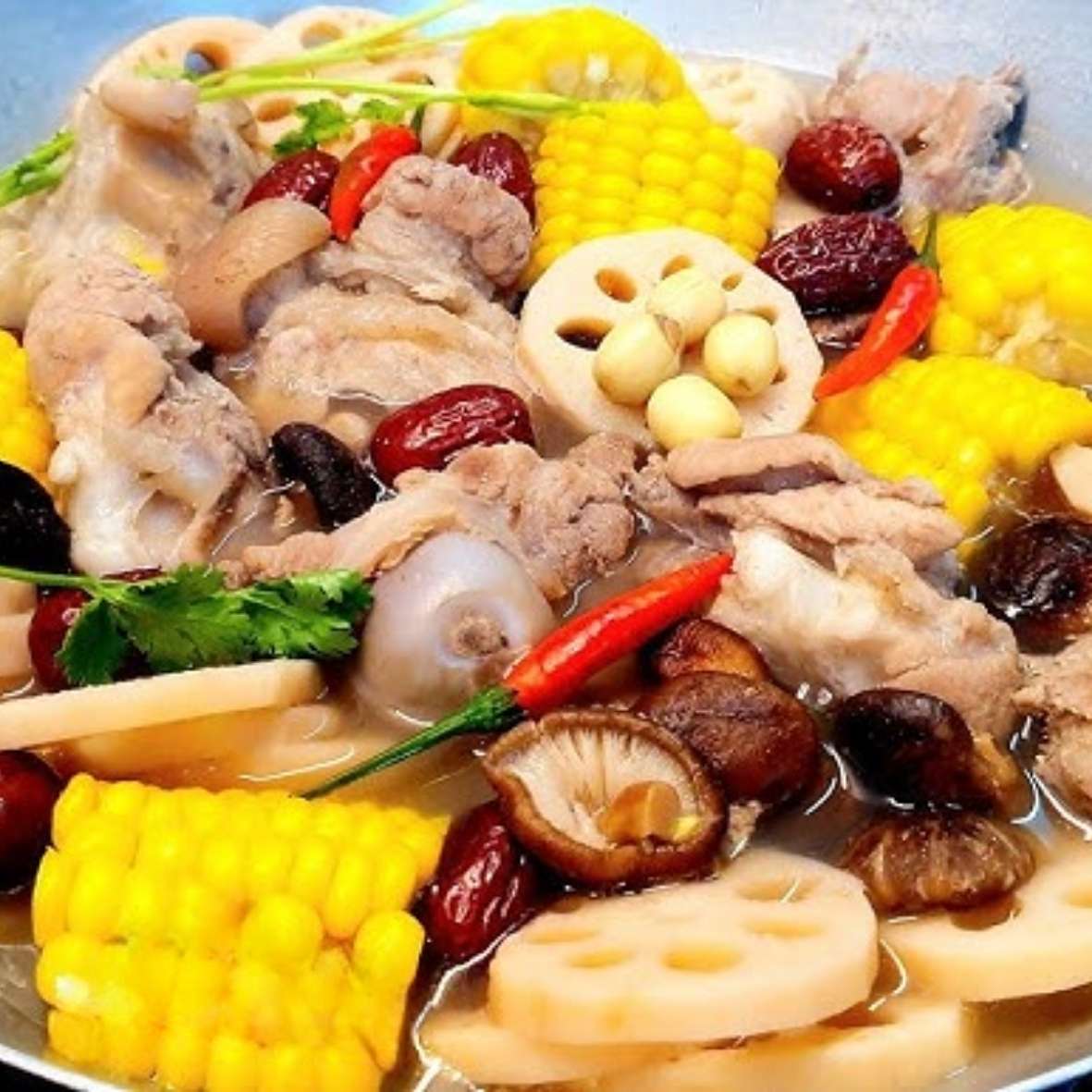 Cách Làm Đuôi Heo Hầm Củ Sen Thanh Mát, Tẩm Bổ Không Ngán