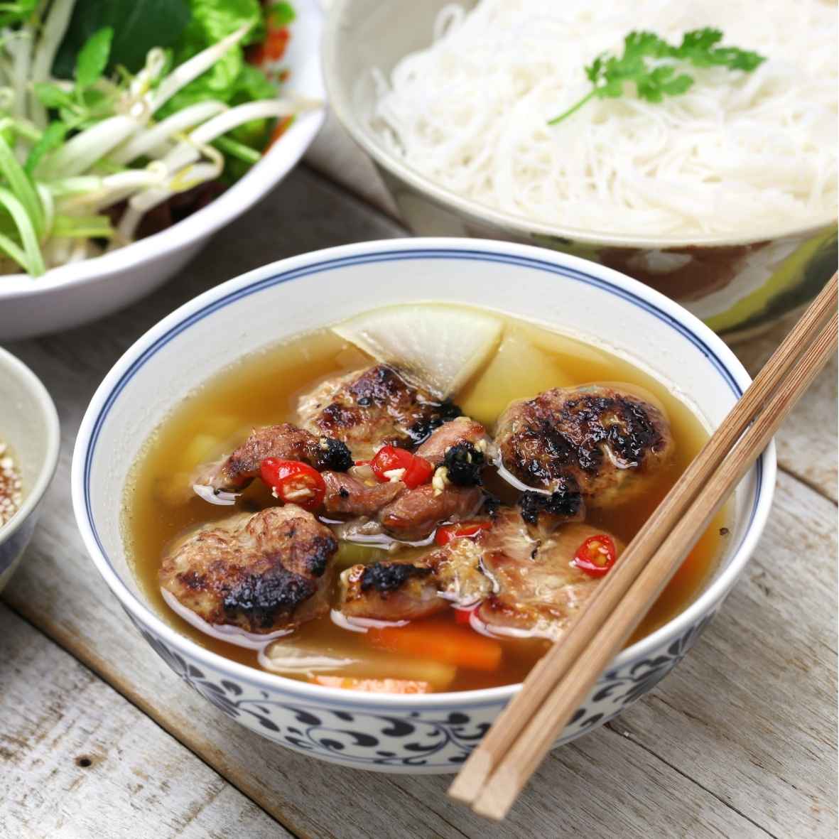 Mở Quán Bún Chả Tại Nhật Bản_ Bí Quyết Thành Công