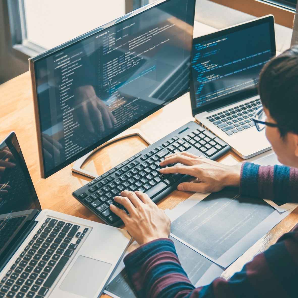 Top 10 Việc Làm CNTT Nhu Cầu Cao Nhất Nhật Bản